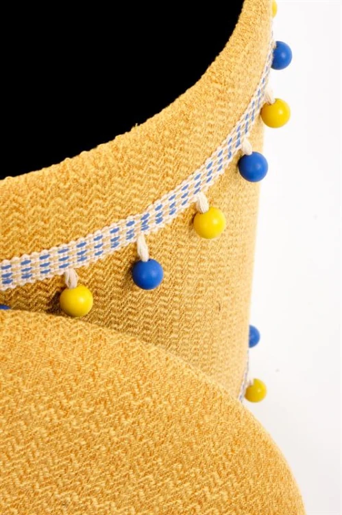 pufy-grado-zolty-material