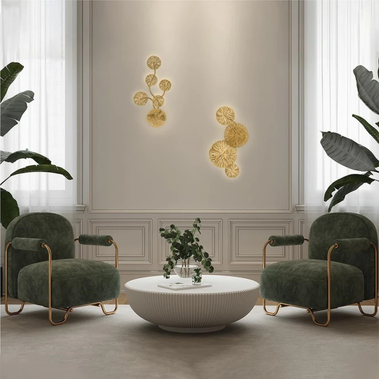 Lampa-scienna-LIRIO-6-złota-6-stokrzesel-pl.jpg